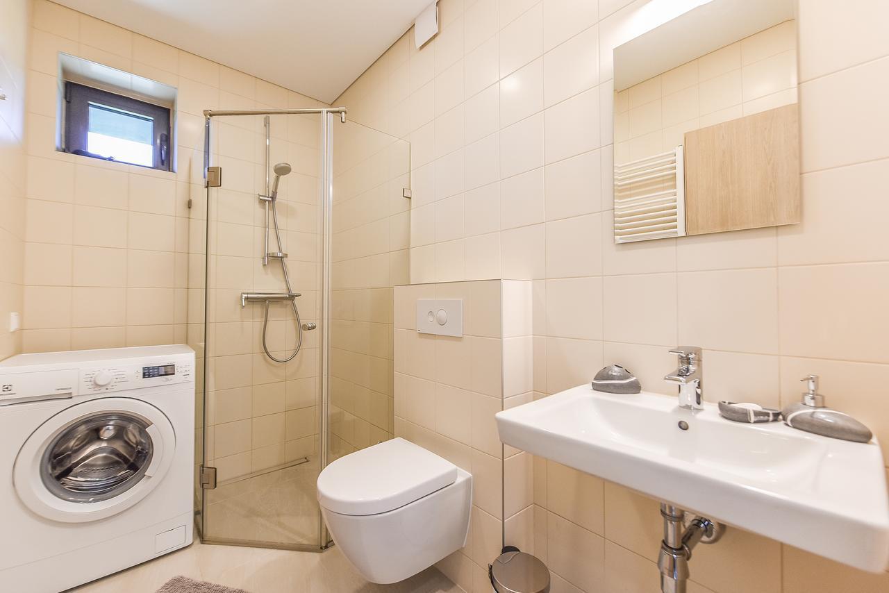 Smilciu Trio Keturvieciai Apartamentai Su Terasa Palanga Esterno foto
