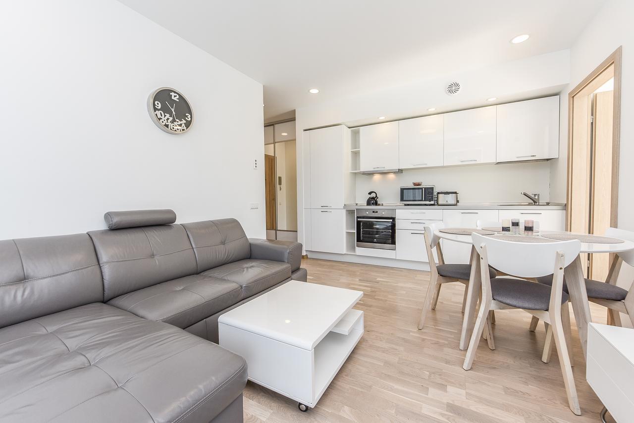 Smilciu Trio Keturvieciai Apartamentai Su Terasa Palanga Esterno foto